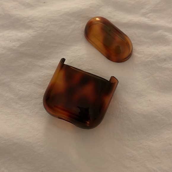 First generation tortoise shell airpod case - Picture 2 of 3